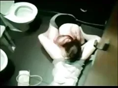 性感的成熟摩洛伊斯兰解放阵线与大下垂的胸和饥饿的阴道