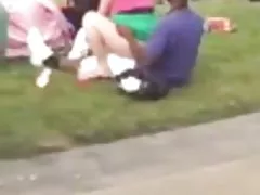 华丽的丰满的妈妈吸干她的儿子