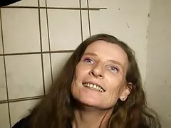 湿的 n 的野生的红红的嘴唇会让你暨两次