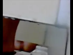 Rika kurogawa捆绑起来，而性别的玩具行动