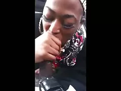 一个房间，有一张床