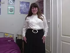 在这个多毛的女孩好他妈的园艺结束
