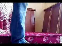 白slutwife性交由她黑色的爸爸