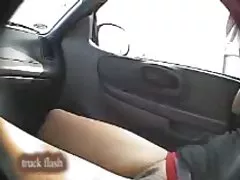 Lelu喜欢粗糙的假阳具冲打手枪