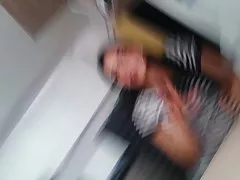 女孩在西部-丰乳肥臀毛和剃光女同性恋女孩