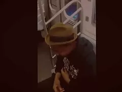 色情属维尔京琥珀：直她的屁股没有润滑