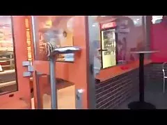 Alt女孩遭受酷刑的束缚的绳子