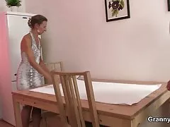 淘气的女孩得到现场2 淘气的女孩得到现场2