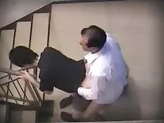 由于吞下自己的文凭直到你爱上它CEI